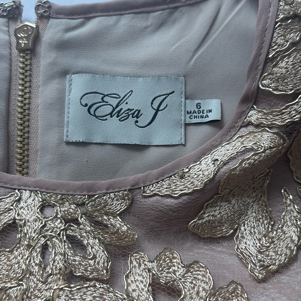 Eliza J Gold A-Line Midi Dress Sleeveless Crew Neck - Picture 7 of 10